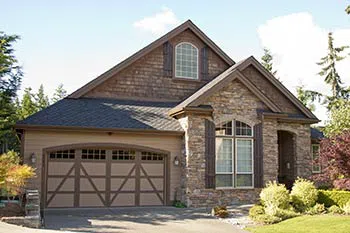 Two Guys Garage Doors Islip, NY 631-518-6068 - serv-cont-res-gr-43m